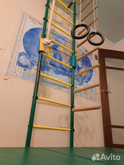 Шведская стенка с матом