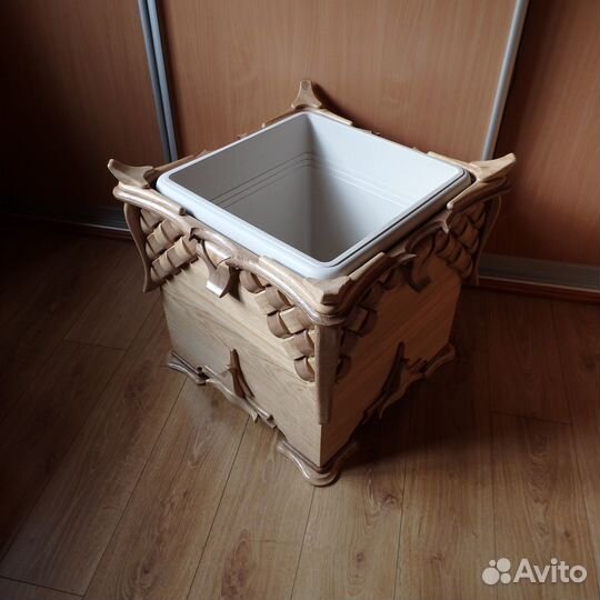 Кашпо для цветов напольное