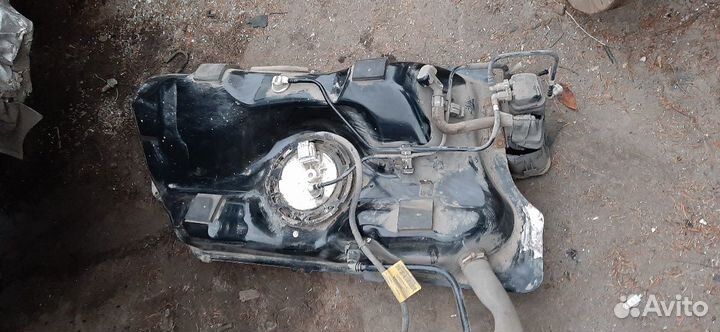 Chevrolet Aveo t300 бензобак