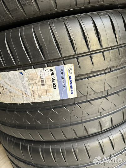 Michelin Pilot Sport 4 S 325/35 R23 и 285/40 R23