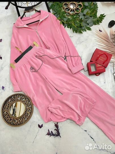 Костюм спортивный