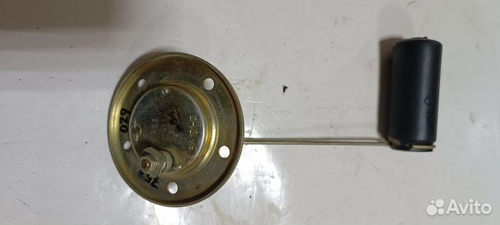 Продаю датчик уровня топлива газ-31029
