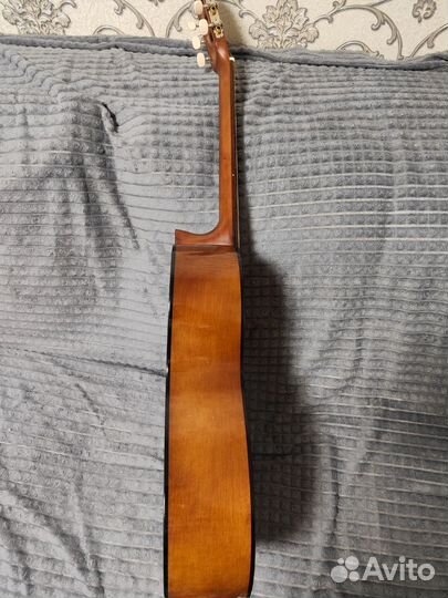 Классическая гитара yamaha c40