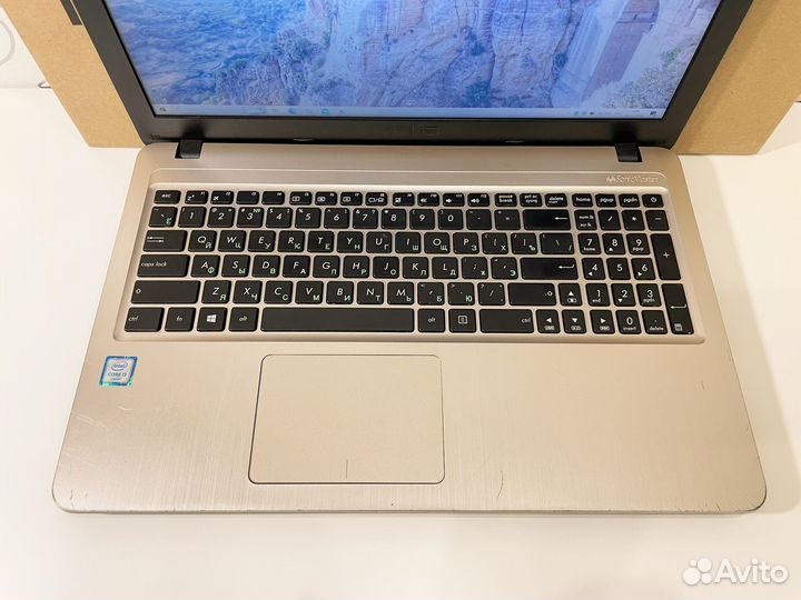 Asus X540UA/I3-6006U/SSD 240 Гб/8 Gb/FullHD