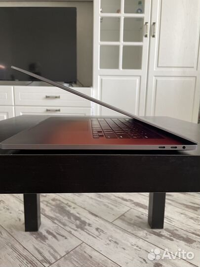 MacBook Pro 16 2019 i9 16GB RAM / 1TB