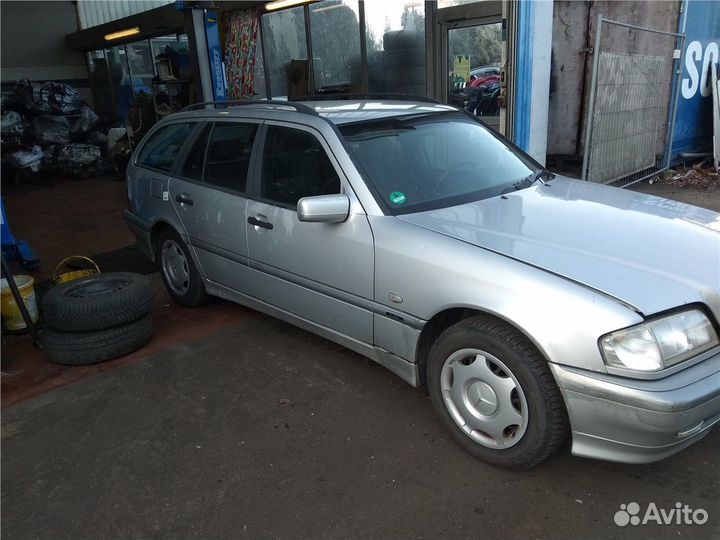 Разбор на запчасти Mercedes C W202