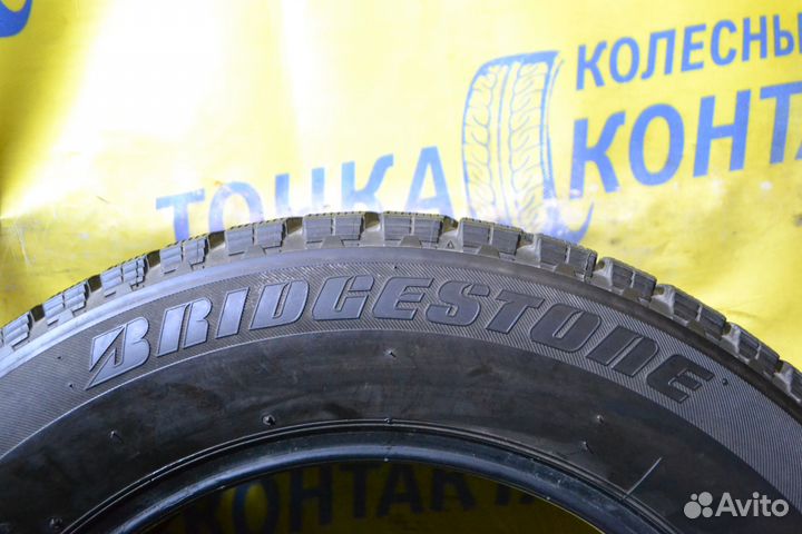Bridgestone Blizzak Revo GZ 215/60 R16