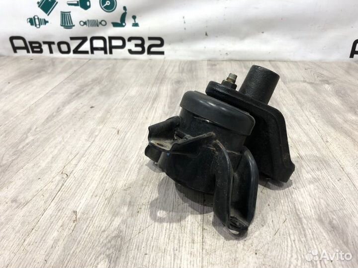 Опора двигателя передняя правая Kia Rio 3 G4FA