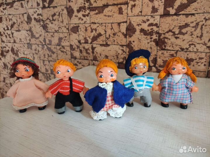 Кривоножки Куколки