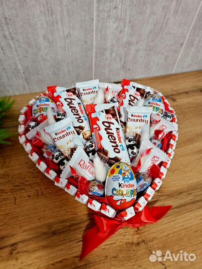 Шикарный Киндер торт/сладкий букет для девушки