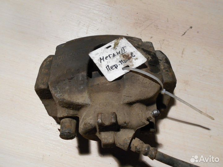 Суппорт передний правый