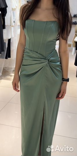 Вечернее платье