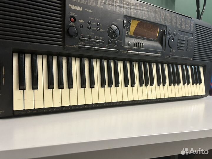 Синтезатор Yamaha PSR-520
