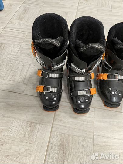 Горнолыжные ботинки детские