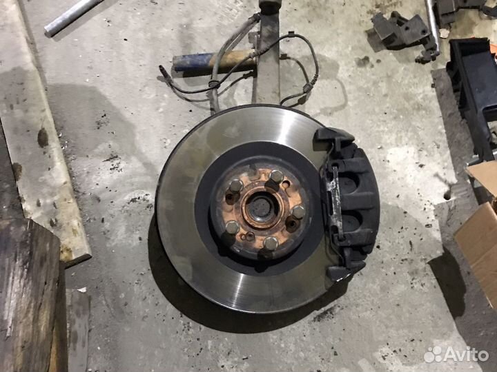 Поворотный кулак Мерседес 164