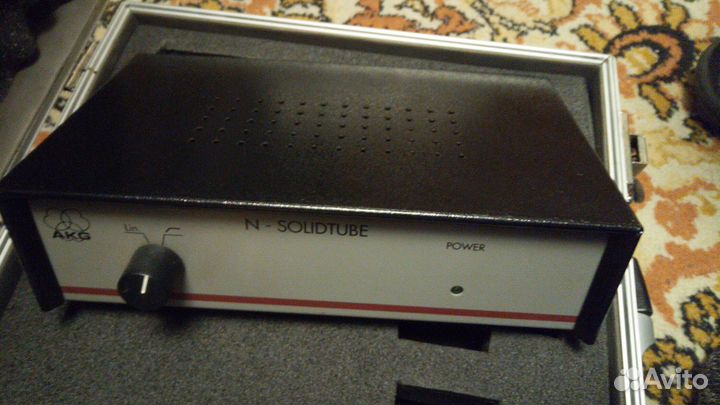 Akg Solidtube
