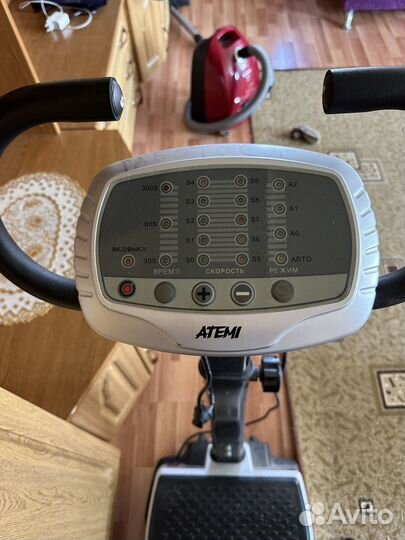 Вибрационая машина для тела (вибро платформа )