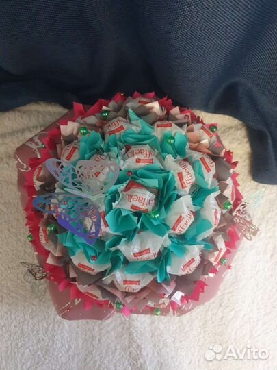 Букет из конфет и фруктов