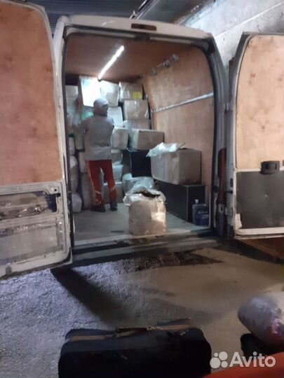 Водитель с личным автомобилем газель