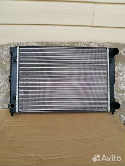 Радиатор основной на Гольф 2