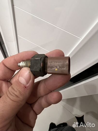 Датчик заднего хода skoda yeti оригинал