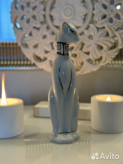 Статуэтка кошка фарфор