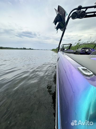 Вейксерфинг, Вейкбординг за катером, аренда катера