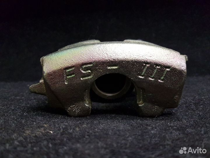 Суппорт тормозной L 1K0615123A VW Golf 5.Octavia