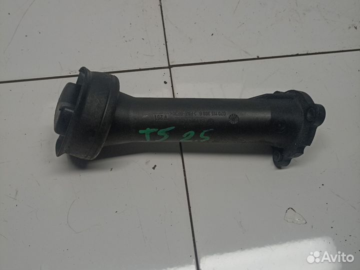 Горловина маслозаливная транспортёр Т5 2.5 diesel