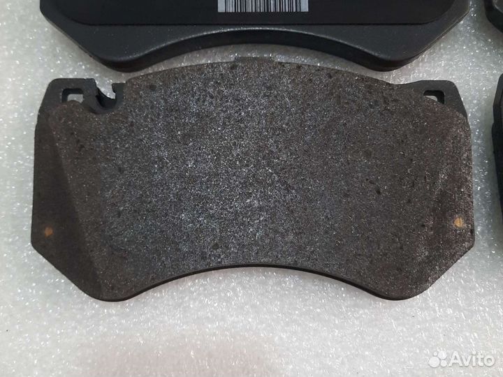 Передние колодки Mercedes W222 217 6.3 AMG