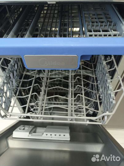 Посудомоечная машина Midea