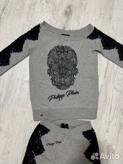 Костюм спортивный