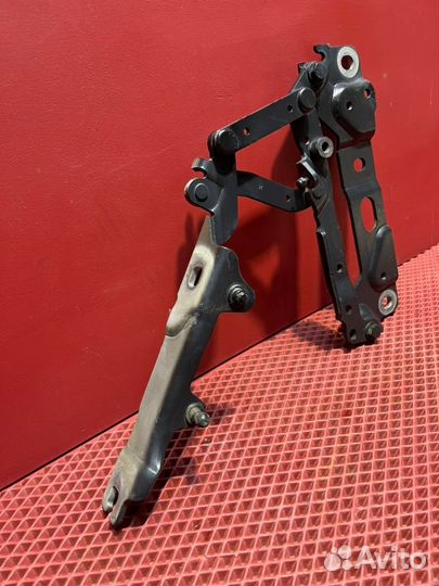 Петля капота правая Bmw 7-Series F02 N63B44 2011