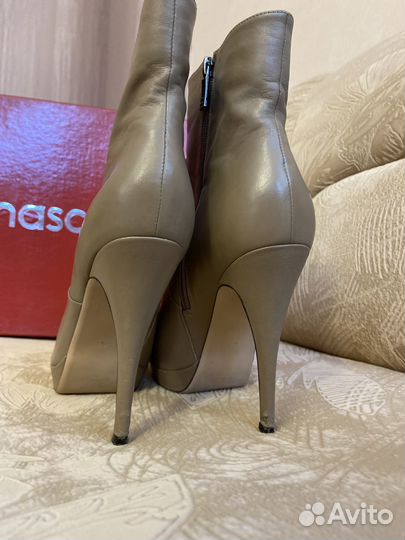 Женские ботильоны на каблуке, кожаные,серые р.40