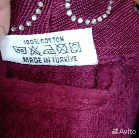 Махровые полотенца и халаты