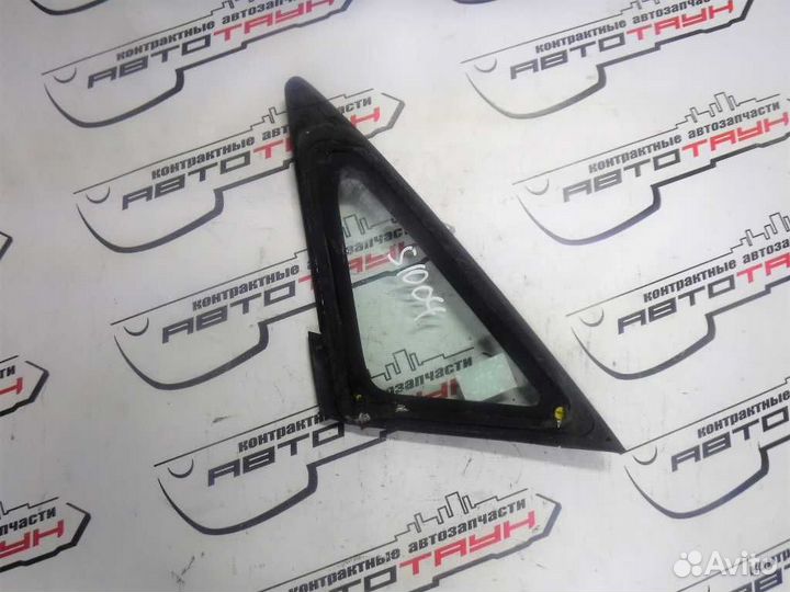 Форточка кузова mazda premacy CP8W cpew F R