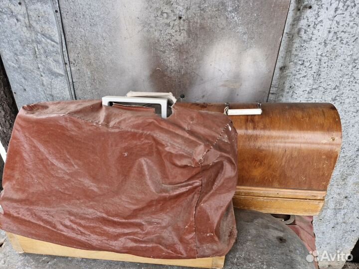 Швейная машина чайка