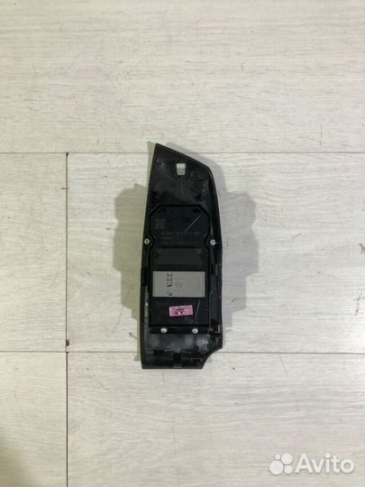 Кнопка стеклоподъемника передняя honda accord 8 2