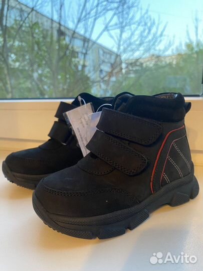 Ботинки детские новые 25 размер