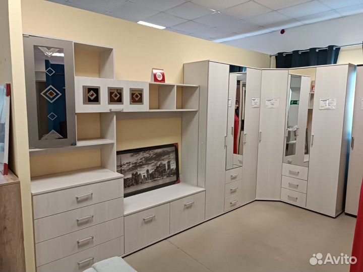 Стенка в гостинную Белла