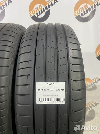 Pirelli P Zero PZ4 245/45 R20