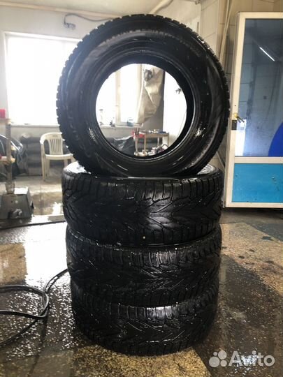 Nokian Tyres Hakkapeliitta R SUV 285/60 R18