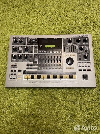 Roland MC-505 секвенсор-грувбокс