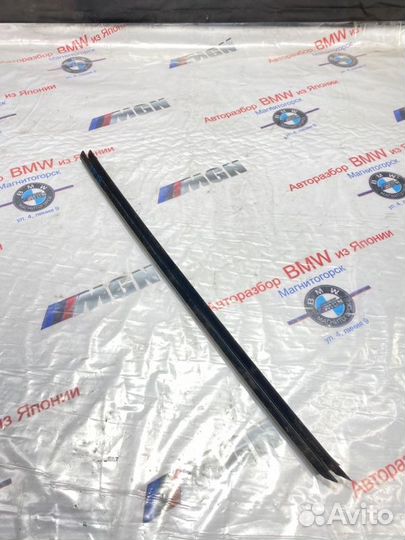 Бархотка стекла передняя левая Bmw 1 F20 N13B16