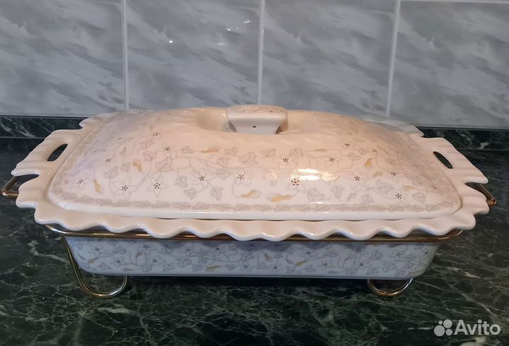 Блюдо с подогревом