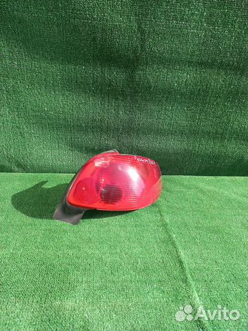 Фонарь задний правый peugeot 206