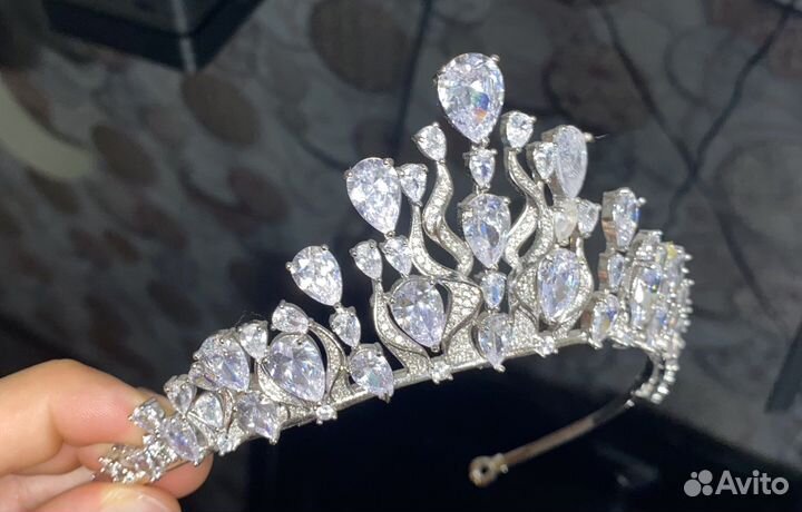 Диадема, корона