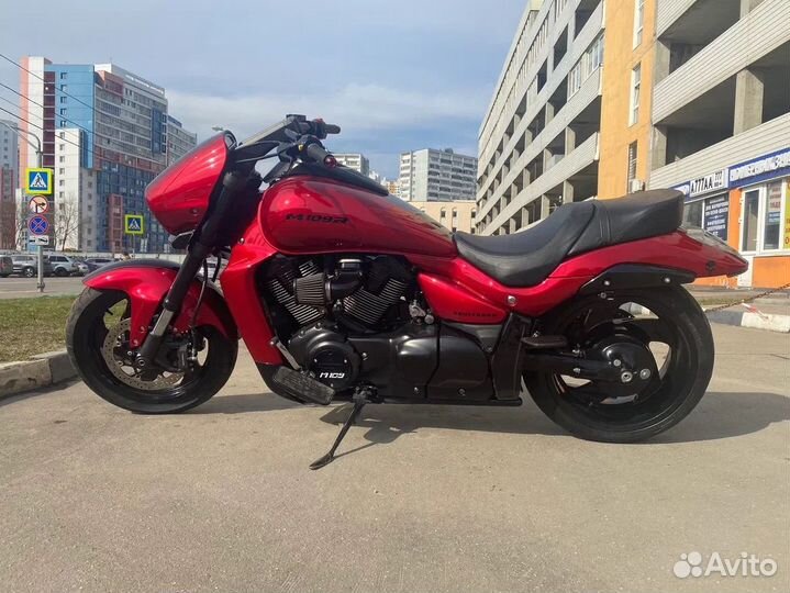 2021 suzuki boulevard M109R B.O.S.S