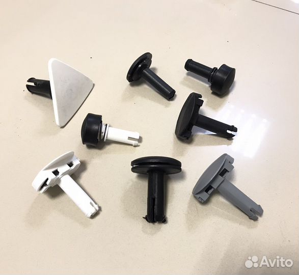 Втулка, фиксатор колёса для детской коляски