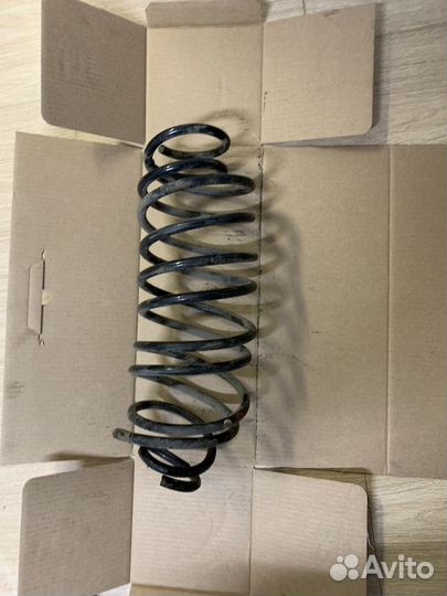 Пружины передние Peugeot 208 (Пежо) 2013 год 1,6 A